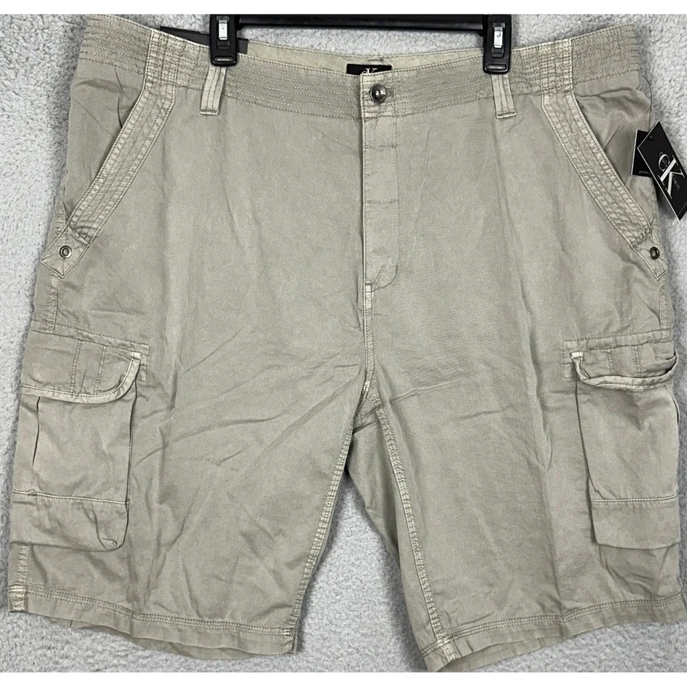 NEW Calvin Klein Shorts Mens 42 Grey Cargo Utility Casual Outdoor Flat Front